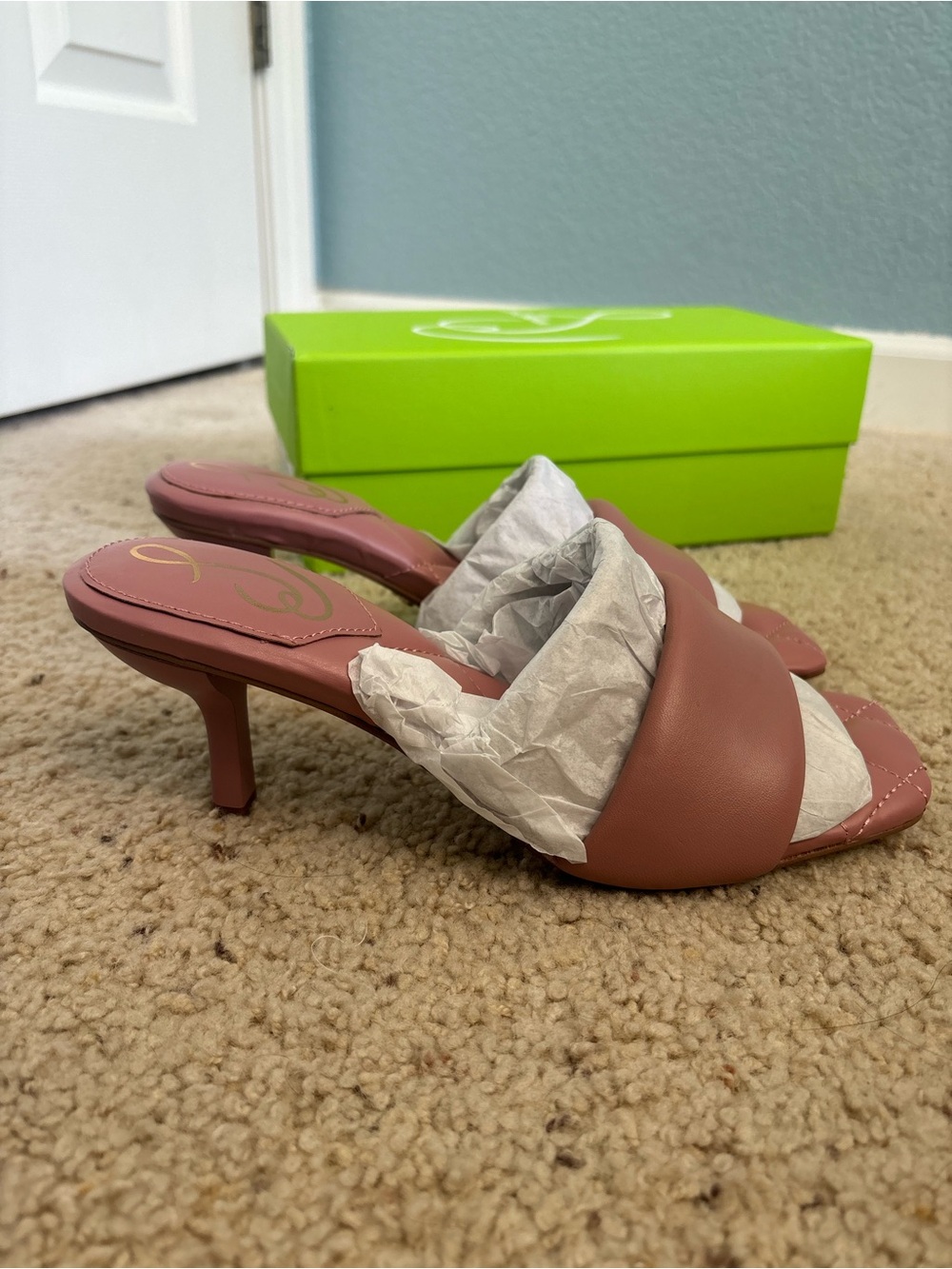 Never worn Sam Edelman Starla Quilted Kitten Heels - Picture 3 of 5